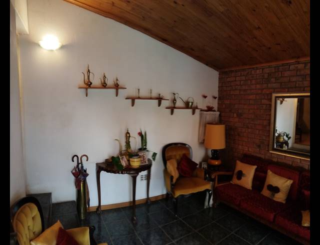 3 BEDROOM FREESTANDING FOR SALE IN VALLEISIG